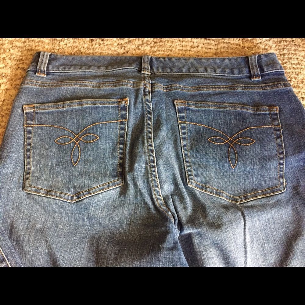 Chaps Demin size 8 - Picture 2 of 2